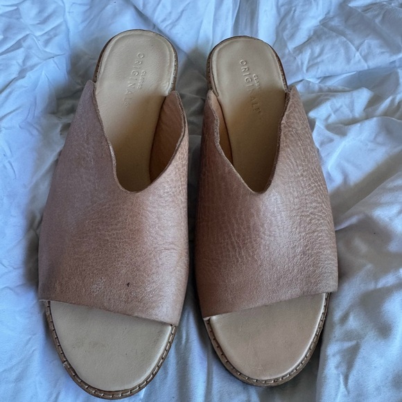 Clarks Originals Amara Sandstone Nude Slip On Mules Shoes Womens Size 8.5 - Picture 2 of 7